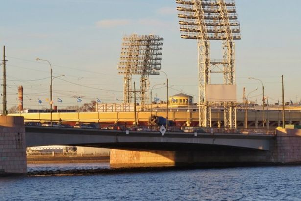 u0414u0432u0438u0436u0435u043du0438u0435 u043fu043e u0422u0443u0447u043au043eu0432u0443 u043cu043eu0441u0442u0443 u043eu0442u043au0440u043eu044eu0442