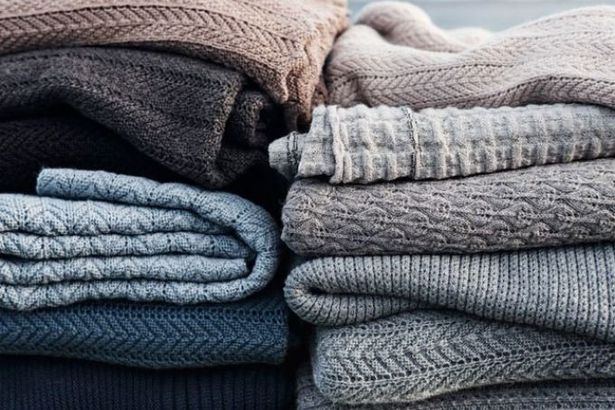 u0412 u041fu0435u0442u0435u0440u0431u0443u0440u0433u0435 u0441u043eu0431u0438u0440u0430u044eu0442 u0442u0435u043fu043bu044bu0435 u0432u0435u0449u0438 u0434u043bu044f u0431u0435u0437u0434u043eu043cu043du044bu0445