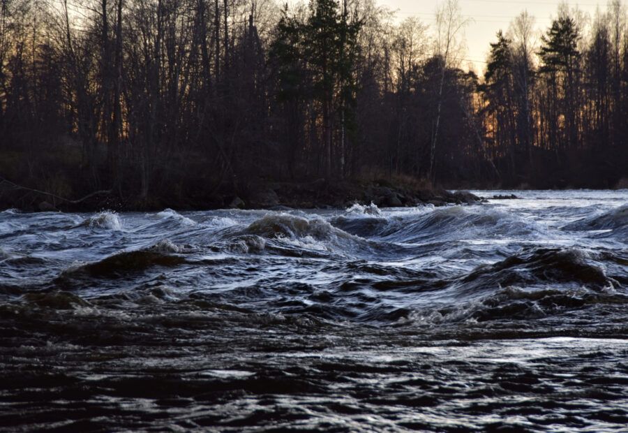 Лосевские пороги на реке Вуокса