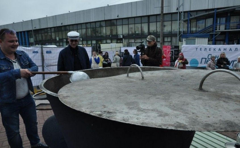 Праздник корюшки в Петербурге