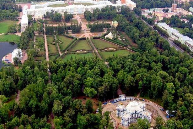 Екатерининский дворец и парк