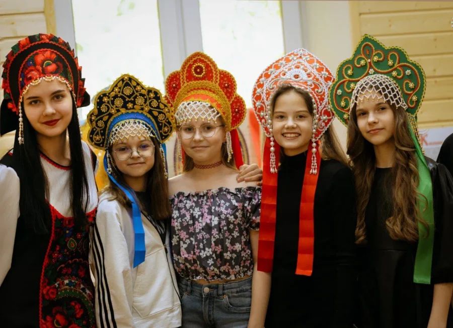 «За лесами за горами»