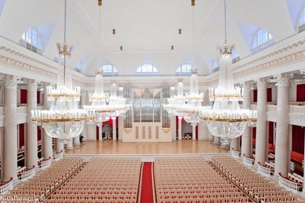 u0424u0438u043bu0430u0440u043cu043eu043du0438u044f u0440u0430u0441u043fu0440u043eu0434u0430u0435u0442 u0431u0438u043bu0435u0442u044b u043du0430 u043au043eu043du0446u0435u0440u0442 u043eu0440u0433u0430u043du043du043eu0439 u043cu0443u0437u044bu043au0438 u043fu043e 100 u0440u0443u0431u043bu0435u0439