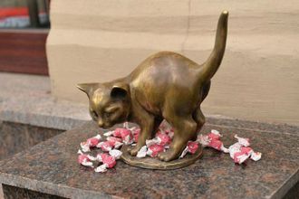 u041du0430 u0443u043bu0438u0446u0435 u042fu043au0443u0431u043eu0432u0438u0447u0430 u043fu043eu044fu0432u0438u043bu0441u044f u043fu0430u043cu044fu0442u043du0438u043a u043au043eu0442u0451u043du043au0443