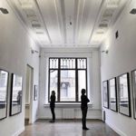 В знаменитой фотогалереи Петербурга теперь введен день бесплатного посещения для всех желающих – каждую последнюю среду месяца. Безвозмездно знакомиться с выставками стало возможным с 1 октября 2016 года.