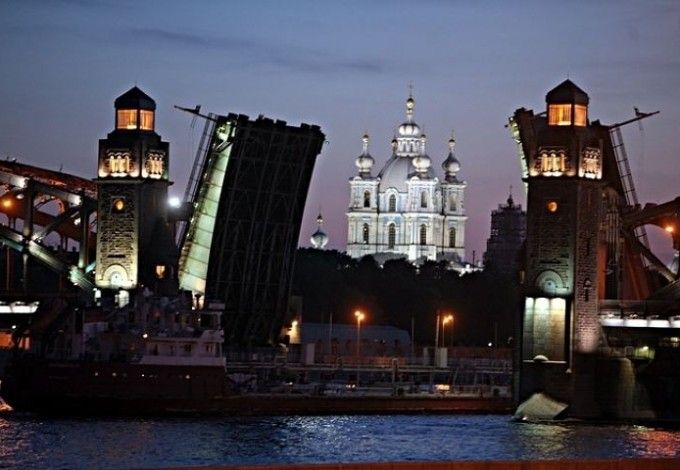 10 u0430u043fu0440u0435u043bu044f u0432 u0421u0430u043du043au0442-u041fu0435u0442u0435u0440u0431u0443u0440u0433u0435 u043du0430u0447u043du0435u0442u0441u044f u043du0430u0432u0438u0433u0430u0446u0438u044f