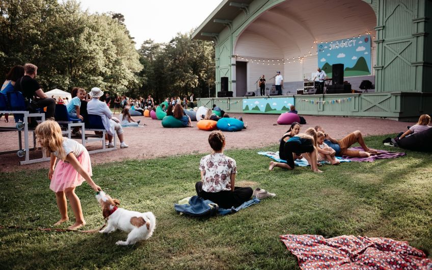 Большой Экофест пройдет 3 августа на берегу Финского залива: пикник, кинопоказы, лекторий, мастер-классы, живая музыка от «Билли Новик & Петербургский Джазовый Актив».