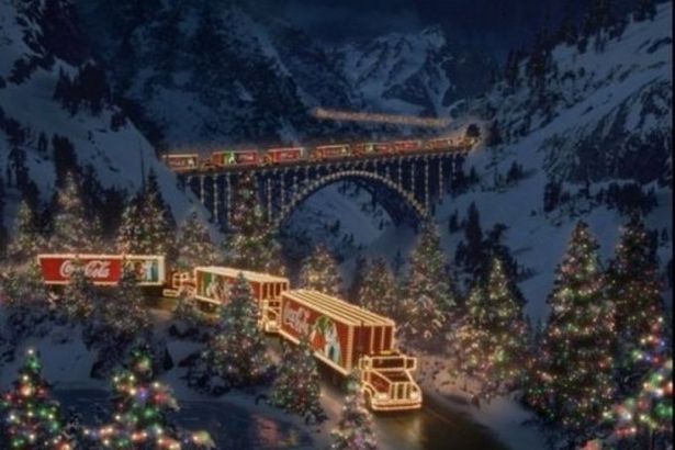 u041du043eu0432u043eu0433u043eu0434u043du0438u0435 u0433u0440u0443u0437u043eu0432u0438u043au0438 Coca-u0421ola u043fu0440u043eu0435u0434u0443u0442 u043fu043e u041fu0435u0442u0435u0440u0431u0443u0440u0433u0443