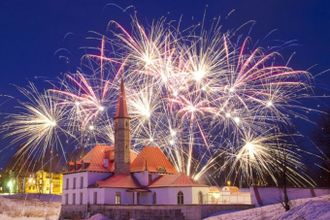 u0412 u0413u0430u0442u0447u0438u043du0441u043au043eu043c u0434u0432u043eu0440u0446u0435 u043du0430u043au0430u043du0443u043du0435 u041du043eu0432u043eu0433u043e u0433u043eu0434u0430 u043fu0440u043eu0439u0434u0451u0442 u043fu0440u0430u0437u0434u043du0438u0447u043du044bu0439 u0434u0436u0430u0437u043eu0432u044bu0439 u043au043eu043du0446u0435u0440u0442