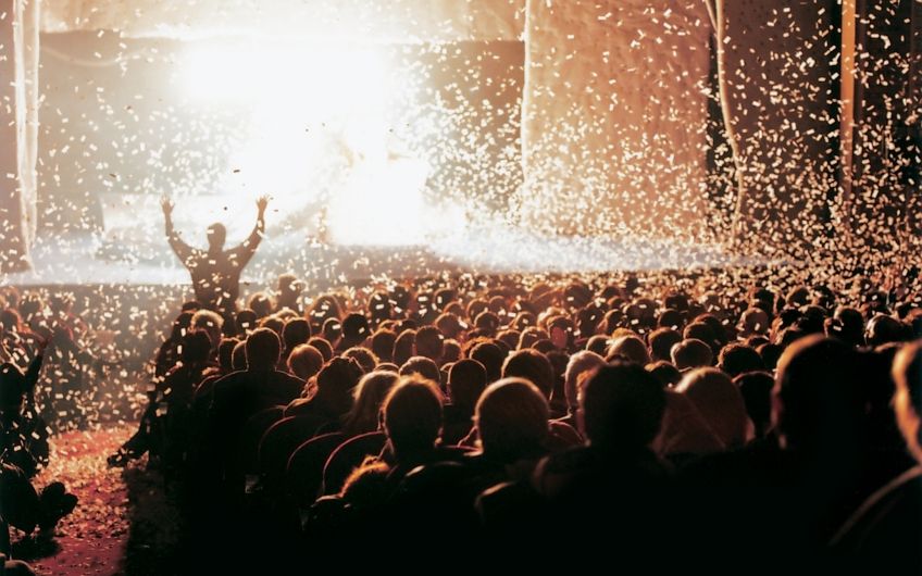 u00abu0441u041du0435u0436u043du043eu0435 u0448u043eu0443u00bb u0421u043bu0430u0432u044b u041fu043eu043bu0443u043du0438u043du0430 u0441u043eu0431u0440u0430u043bu043e u0430u043du0448u043bu0430u0433 u0432 u0421u0430u043du043au0442-u041fu0435u0442u0435u0440u0431u0443u0440u0433u0435