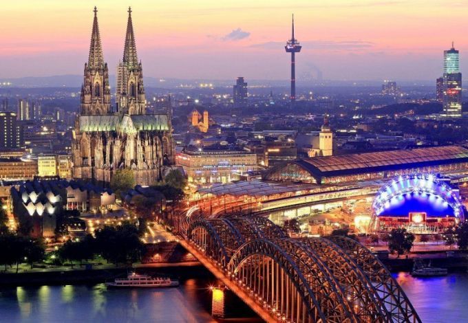 u041bu043eu0443u043au043eu0441u0442u0435u0440 u00abu041fu043eu0431u0435u0434u0430u00bb u043du0430u0447u043du0435u0442 u043bu0435u0442u0430u0442u044c u0432 u0413u0435u0440u043cu0430u043du0438u044e