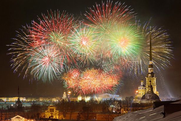 Салют на День защитника отечества в спб