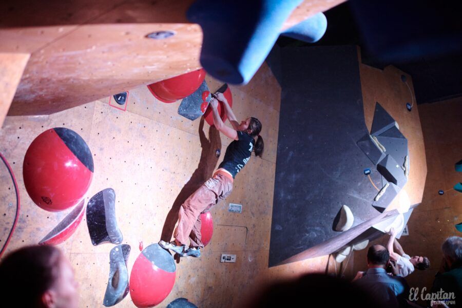 Скалолазание на скалодроме «El Capitan», спортивное развлечение