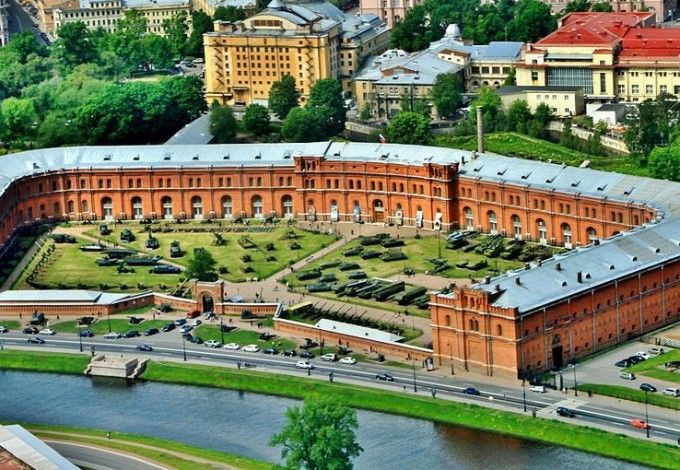 u0410u0440u0442u0438u043bu043bu0435u0440u0438u0439u0441u043au0438u0439 u043cu0443u0437u0435u0439 u0438 u0410u043bu0435u043au0441u0430u043du0434u0440u043eu0432u0441u043au0438u0439 u043fu0430u0440u043a u0441u043eu0435u0434u0438u043du044fu0442 u043fu0435u0448u0435u0445u043eu0434u043du044bu043c u043cu043eu0441u0442u043eu043c