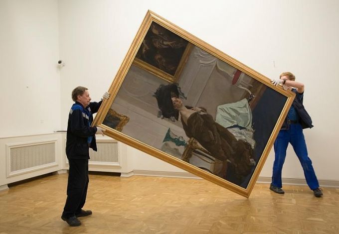 u041au0430u0440u0442u0438u043du044b u0421u0435u0440u043eu0432u0430 u0432u0435u0440u043du0443u043bu0438u0441u044c u0432 u0420u0443u0441u0441u043au0438u0439 u043cu0443u0437u0435u0439