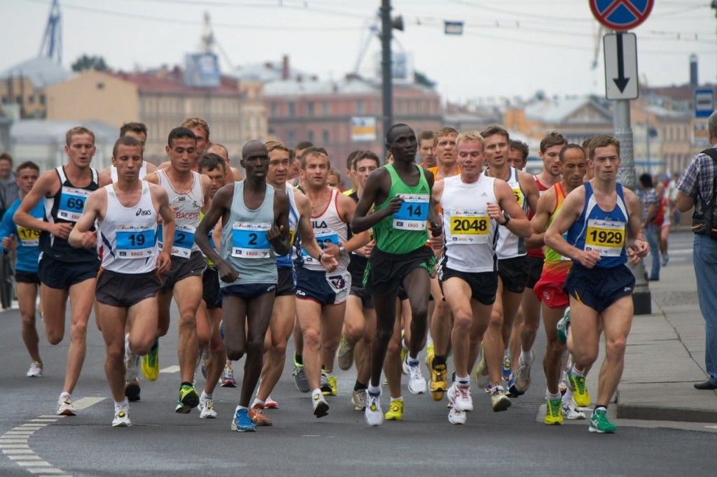 u041cu0430u0440u0430u0444u043eu043d  u00abu0411u0435u043bu044bu0435 u043du043eu0447u0438u00bb - u043fu0435u0440u0435u043au0440u044bu0442u0438u0435 u0434u043eu0440u043eu0433 u0438 u043cu043eu0441u0442u043eu0432