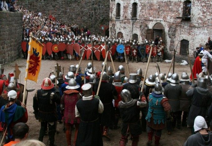 u0412u043eu0435u043du043du043e-u0438u0441u0442u043eu0440u0438u0447u0435u0441u043au0438u0439 u0444u0435u0441u0442u0438u0432u0430u043bu044c u00abu0420u044bu0446u0430u0440u0441u043au0438u0439 u0417u0430u043cu043eu043au00bb