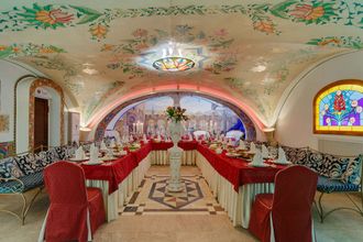 Петербургу обещают в новогоднюю ночь сказочную снежную погоду – выпадет снег и ожидается умеренный мороз. Такой прогноз озвучила представитель  Гидрометцентра – Людмила Паршина. 