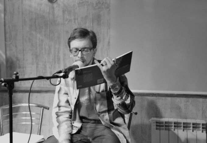 Прочитать собственные стихотворения и услышать творения уже мастеров слова сможет каждый желающий на фестивале «Поэзии в Лофт Проекте Этажи».