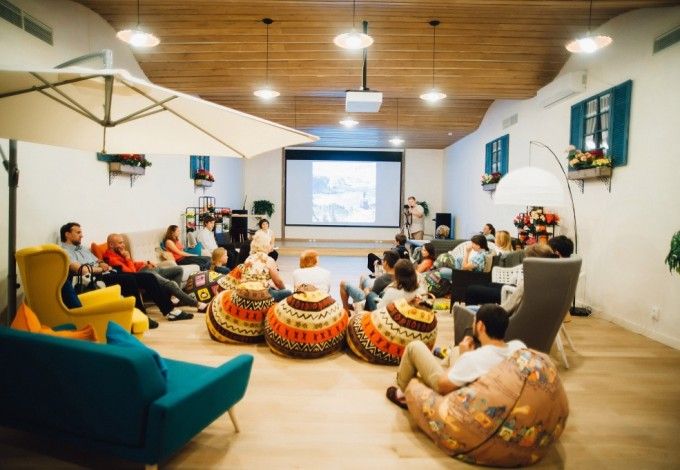 u041fu0440u043eu0441u0442u0440u0430u043du0441u0442u0432u043e u043eu0442u043du043eu0448u0435u043du0438u0439 u00abu0421u0432u0435u0442u043bu044bu0439 u043cu0438u0440 u00abu041du0430u0441u0442u043eu044fu0449u0430u044f u0436u0438u0437u043du044cu2026u00bb