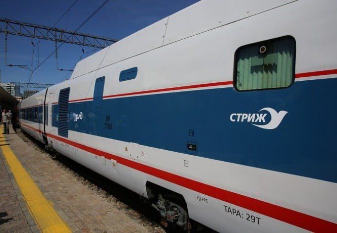 Начиная с 17 декабря, Добраться до столицы Германии на комфортабельном поезде «Стриж» получится не только быстро, но и недорого. Стоимость билетов на такой поезд будет составлять около 8500 рублей.