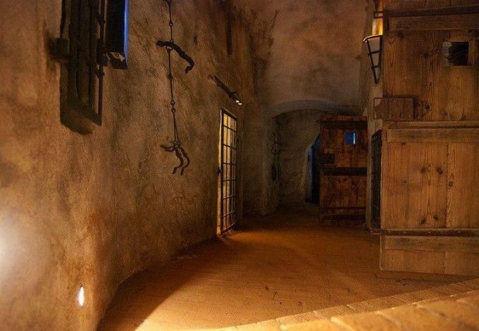 u041au0430u043cu0435u0440u0430 u043fu044bu0442u043eu043a u0436u0434u0451u0442 u043fu043eu0441u0435u0442u0438u0442u0435u043bu0435u0439 