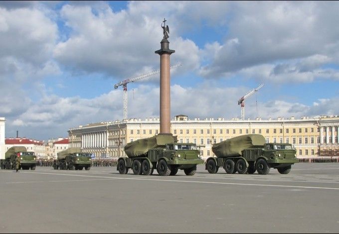 u0412 u0446u0435u043du0442u0440u0435 u041fu0435u0442u0435u0440u0431u0443u0440u0433u0430 u043eu0433u0440u0430u043du0438u0447u0430u0442 u0434u0432u0438u0436u0435u043du0438u0435 u0442u0440u0430u043du0441u043fu043eu0440u0442u0430