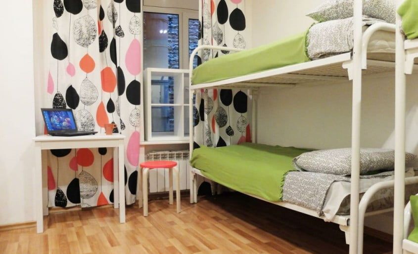 u0421u0435u0442u044c u0445u043eu0441u0442u0435u043bu043eu0432 u00abu0423u044eu0442u00bb u043fu0440u0435u0434u043bu0430u0433u0430u0435u0442 u044du043au043eu043du043eu043cu0438u0447u043du043eu0435 u0436u0438u043bu044cu0435