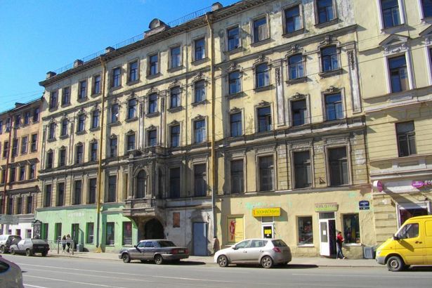 u041du0430 u0421u0430u0434u043eu0432u043eu0439 u043eu0442u043au0440u043eu0435u0442u0441u044f u043au0443u043bu044cu0442u0443u0440u043du044bu0439 u0446u0435u043du0442u0440 u041bu0435u0440u043cu043eu043du0442u043eu0432u0430