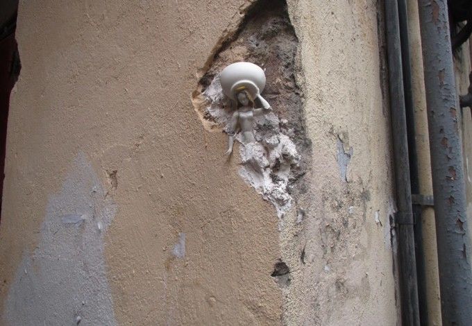 u041cu0438u043du0438u0430u0442u044eu0440u043du044bu0435 u0441u043au0443u043bu044cu043fu0442u0443u0440u044b u043fu043eu044fu0432u0438u043bu0438u0441u044c u0432u043e u0434u0432u043eu0440u0430u0445 u0412u0430u0441u0438u043bu044cu0435u0432u0441u043au043eu0433u043e u043eu0441u0442u0440u043eu0432u0430