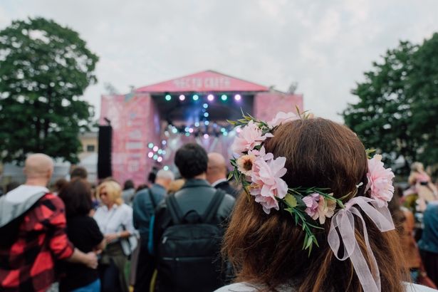 u0424u0435u0441u0442u0438u0432u0430u043bu044c u0432u0441u0435u043cu0438u0440u043du043eu0439 u043cu0443u0437u044bu043au0438 u00abu0427u0430u0441u0442u0438 u0441u0432u0435u0442u0430u00bb