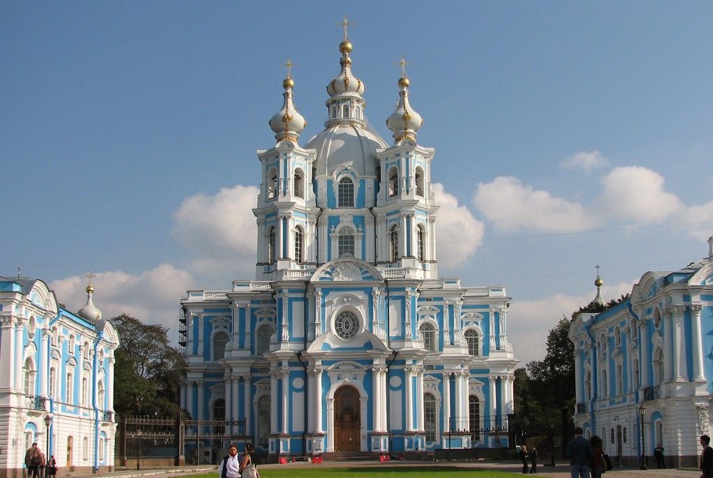 u0412 u0421u043cu043eu043bu044cu043du043eu043c u0441u043eu0431u043eu0440u0435 u0432u043eu0437u043eu0431u043du043eu0432u044fu0442u0441u044f u044du043au0441u043au0443u0440u0441u0438u0438 u0438 u043eu0442u043au0440u043eu0435u0442u0441u044f u043eu0431u0437u043eu0440u043du0430u044f u043fu043bu043eu0449u0430u0434u043au0430