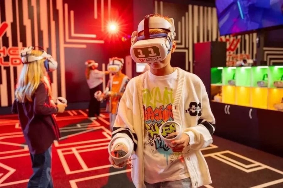 Another World VR-арена для дня рождения в ТРЦ РИО