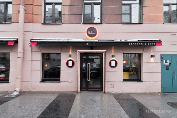 В России вырастут цены на европейское вино. По прогнозам, больше всего подорожают недорогие марки.