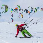 Зимний Петербург — это не только музеи и дворцы. Катки с видом на залив, горнолыжные склоны в часе езды, хаски-центры и даже плавание среди льдин — в подборке 16 зимних развлечений для тех, кто не боится мороза.