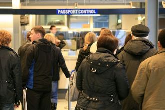 Уже под конец лета петербуржцы и остальные россияне смогут вновь перескать финскую границу. При этом, туристам не придётся проходить 14-дневный карантин по возвращении на родину, если в Суоми не будет новых случаев Covid-19.