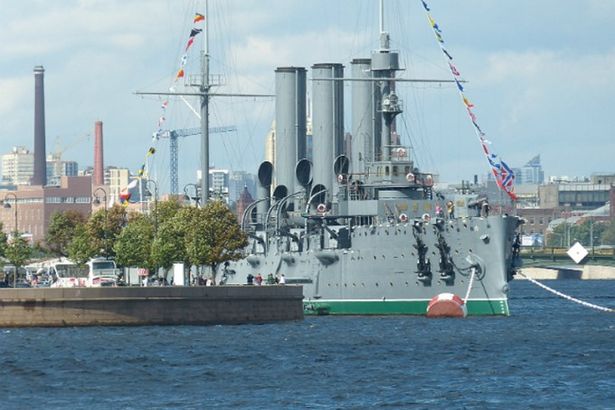 u041au0440u0435u0439u0441u0435u0440 u00abu0410u0432u0440u043eu0440u0430u00bb u043fu0440u0438u043cu0435u0442 u0443u0447u0430u0441u0442u0438u0435 u0432 u043fu0440u0430u0437u0434u043du043eu0432u0430u043du0438u0438 u0414u043du044f u0412u041cu0424