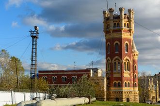 u041fu0440u043eu0433u0443u043bu043au0430 u0432u043eu043au0440u0443u0433 u0441u0442u0430u043du0446u0438u0439 u00abu041fu0440u043eu043bu0435u0442u0430u0440u0441u043au0430u044fu00bb u0438 u00abu041bu043eu043cu043eu043du043eu0441u043eu0432u0441u043au0430u044fu00bb