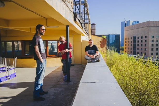 28 u0438u044eu043bu044f u043au043eu043du0446u0435u0440u0442 u0433u0440u0443u043fu043fu044b 7u0420u0410u0421u0410 u043du0430 u043au0440u044bu0448u0435 u043au043bu0443u0431u0430 MOD