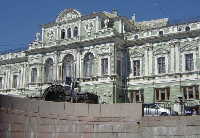 u041cu0430u0433u043du0438u0442 u0432 u043fu043eu0434u0430u0440u043eu043a u0438 50-u043fu0440u043eu0446u0435u043du0442u043du0430u044f u0441u043au0438u0434u043au0430 u043du0430 u0431u0438u043bu0435u0442u044b