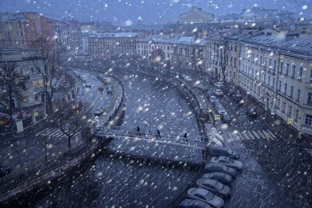 u041fu0435u0442u0435u0440u0431u0443u0440u0433 u043du0430u043au0440u043eu0435u0442 u0441u043du0435u0436u043du0430u044f u0431u0443u0440u044f