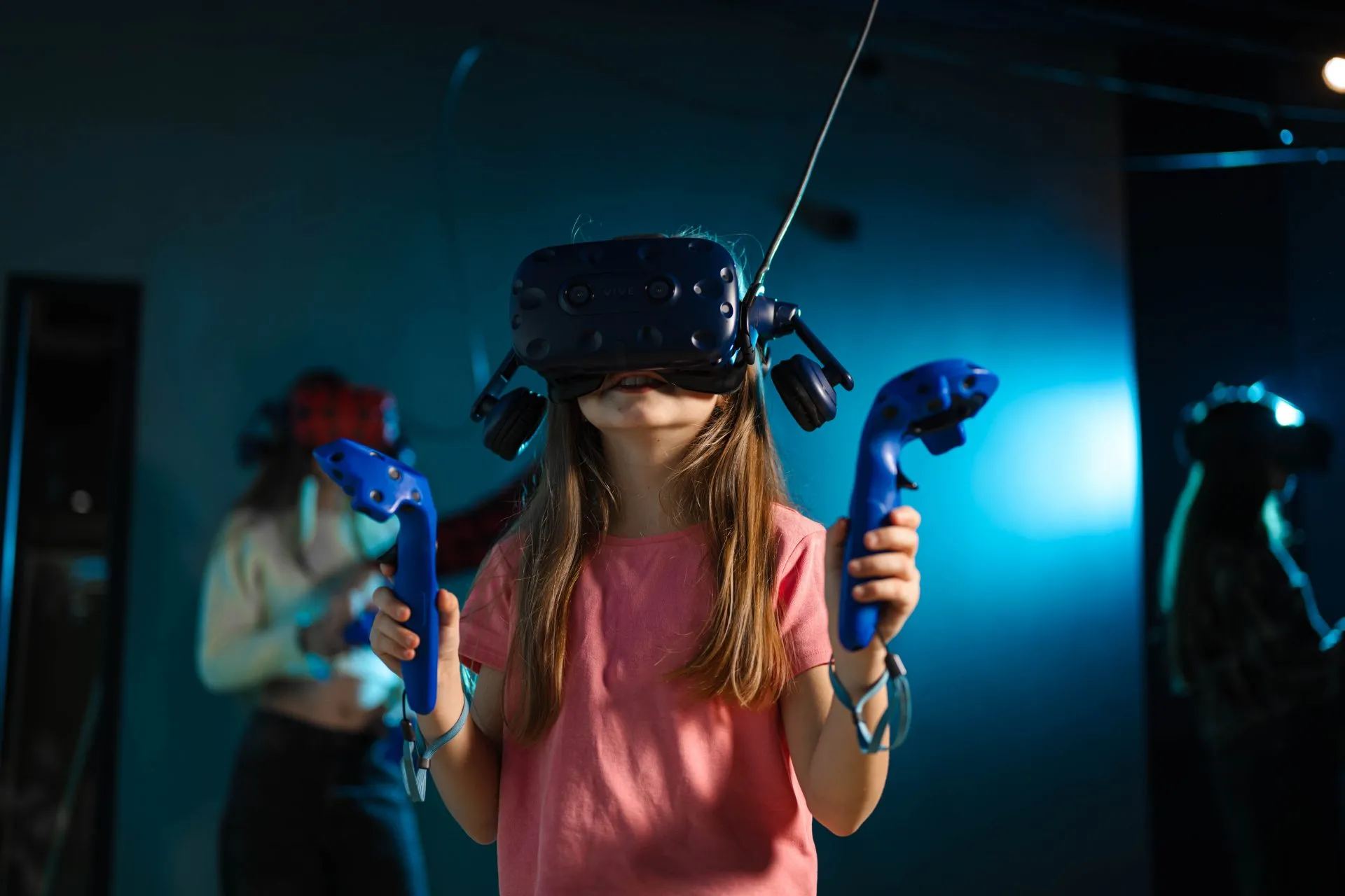 VR-арена MIR VR в ТРК «Лето» — командные сражения в виртуальной реальности