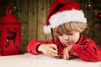 А что, если вернуться в детство и написать письмо Деду Морозу? И неважно, веришь в новогоднего волшебника или нет, написанное обязательно сбудется! Отправить свое сокровенное желание можно по одному из адресов:
