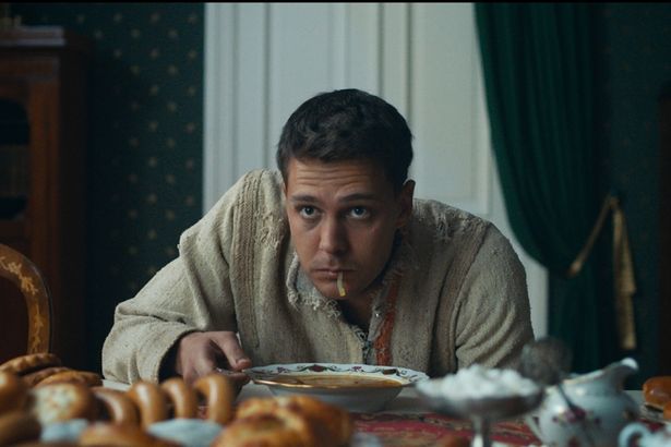 u043au043eu043cu0435u0434u0438u0438 u00abu0425u043eu043bu043eu043fu00bb