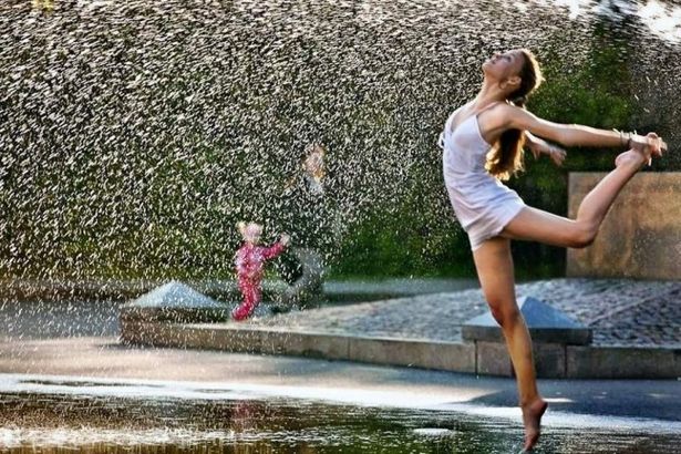 u041bu0435u0442u043du044fu044f u0436u0430u0440u0430 u043fu0440u0438u0434u0435u0442 u0432 u041fu0435u0442u0435u0440u0431u0443u0440u0433 u0432u043e u0432u0442u043eu0440u043eu0439 u043fu043eu043bu043eu0432u0438u043du0435 u043cu0430u044f