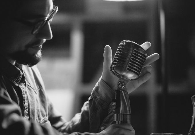 u0424u0435u0441u0442u0438u0432u0430u043bu044c u043fu043eu044du0437u0438u0438 u0432 u00abu042du0442u0430u0436u0430u0445u00bb