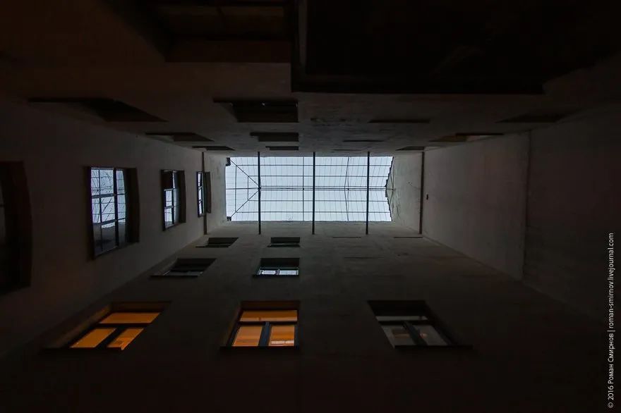 Двор духов — самый маленький двор-колодец Петербурга