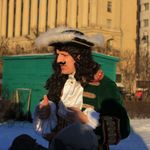 Новый год – самое прекрасное и волшебное время, когда исполняются все желания. Новогодние огни отражаются в зеркале каналов. Украшенные ёлки слегка припорошены снежком. А когда спускается тьма и зажигаются огни, начинается настоящая рождественская сказка...