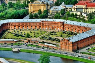 u0410u0440u0442u0438u043bu043bu0435u0440u0438u0439u0441u043au0438u0439 u043cu0443u0437u0435u0439 u0438 u0410u043bu0435u043au0441u0430u043du0434u0440u043eu0432u0441u043au0438u0439 u043fu0430u0440u043a u0441u043eu0435u0434u0438u043du044fu0442 u043fu0435u0448u0435u0445u043eu0434u043du044bu043c u043cu043eu0441u0442u043eu043c