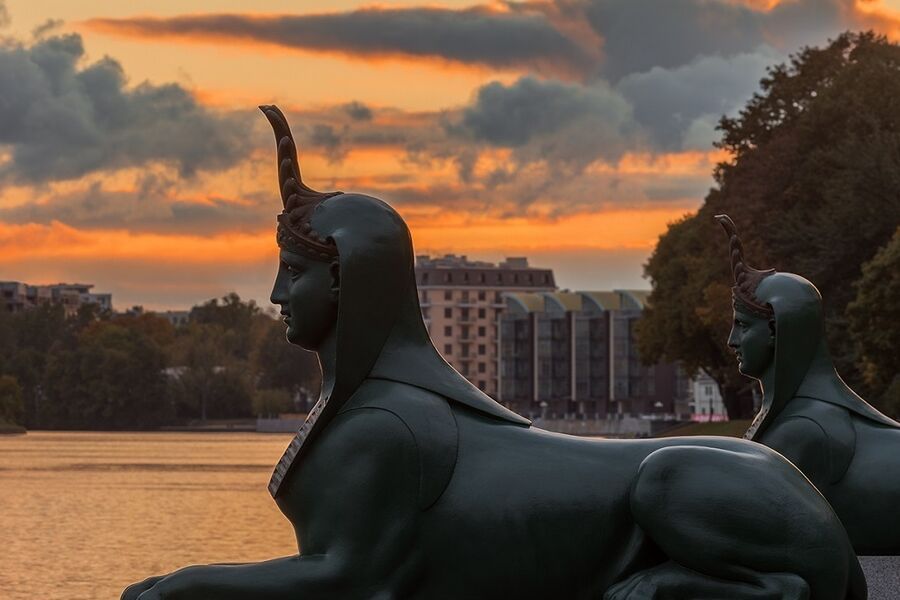 Сфинксы на набережной Малой Невки — пробные отливки XIX века